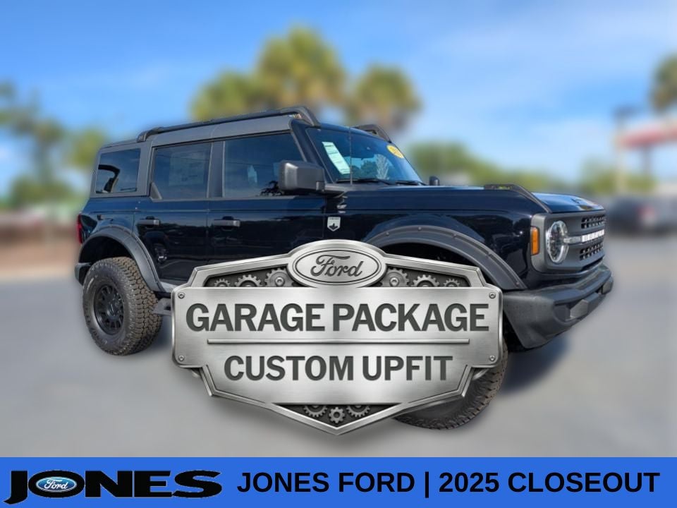 2025 Ford Bronco Big Bend in Shadow Black — front three-quarter view