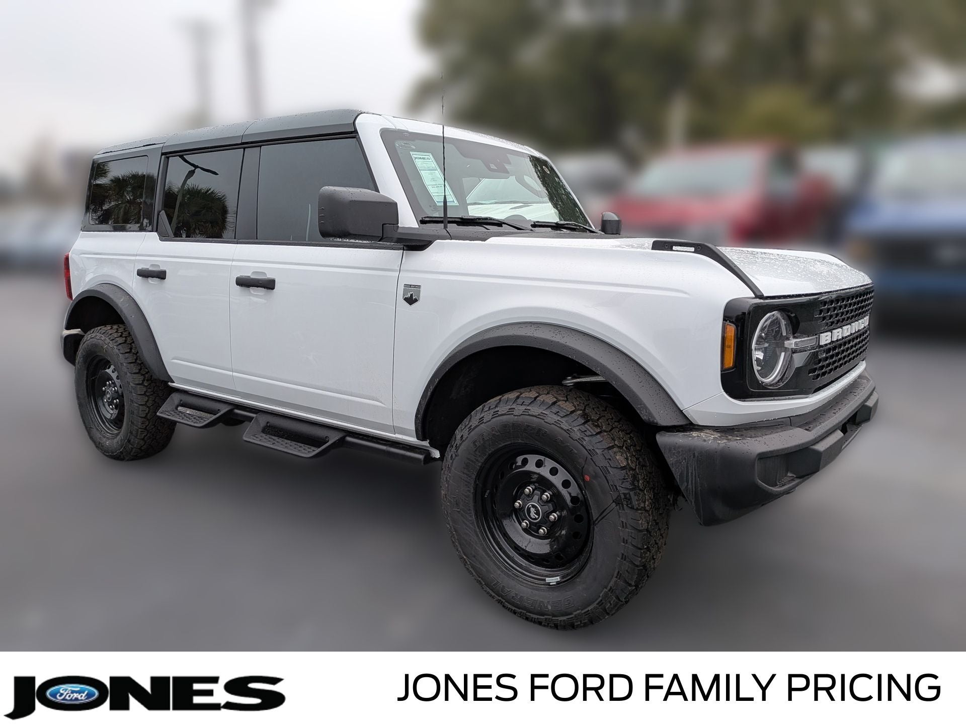 2026 Ford Bronco Big Bend in Oxford White — front three-quarter view