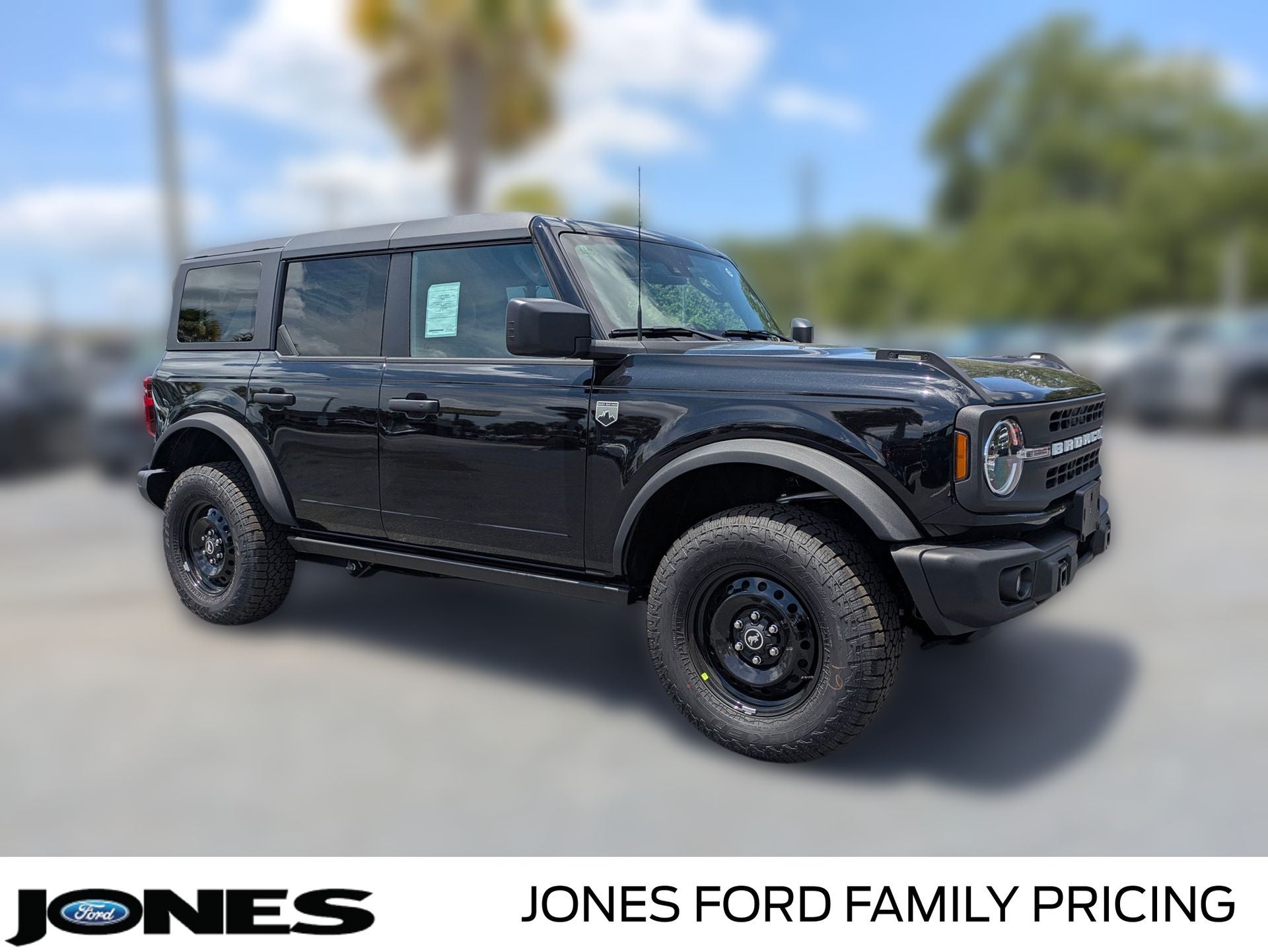 2026 Ford Bronco Big Bend in Shadow Black — front three-quarter view