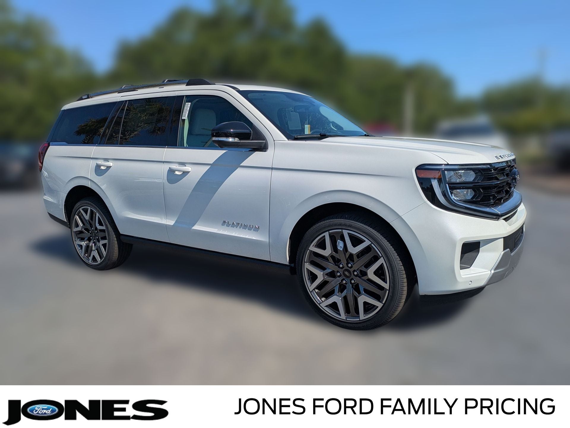 2026 Ford Expedition Platinum in Star White Metallic Tri-Coat — front three-quarter view