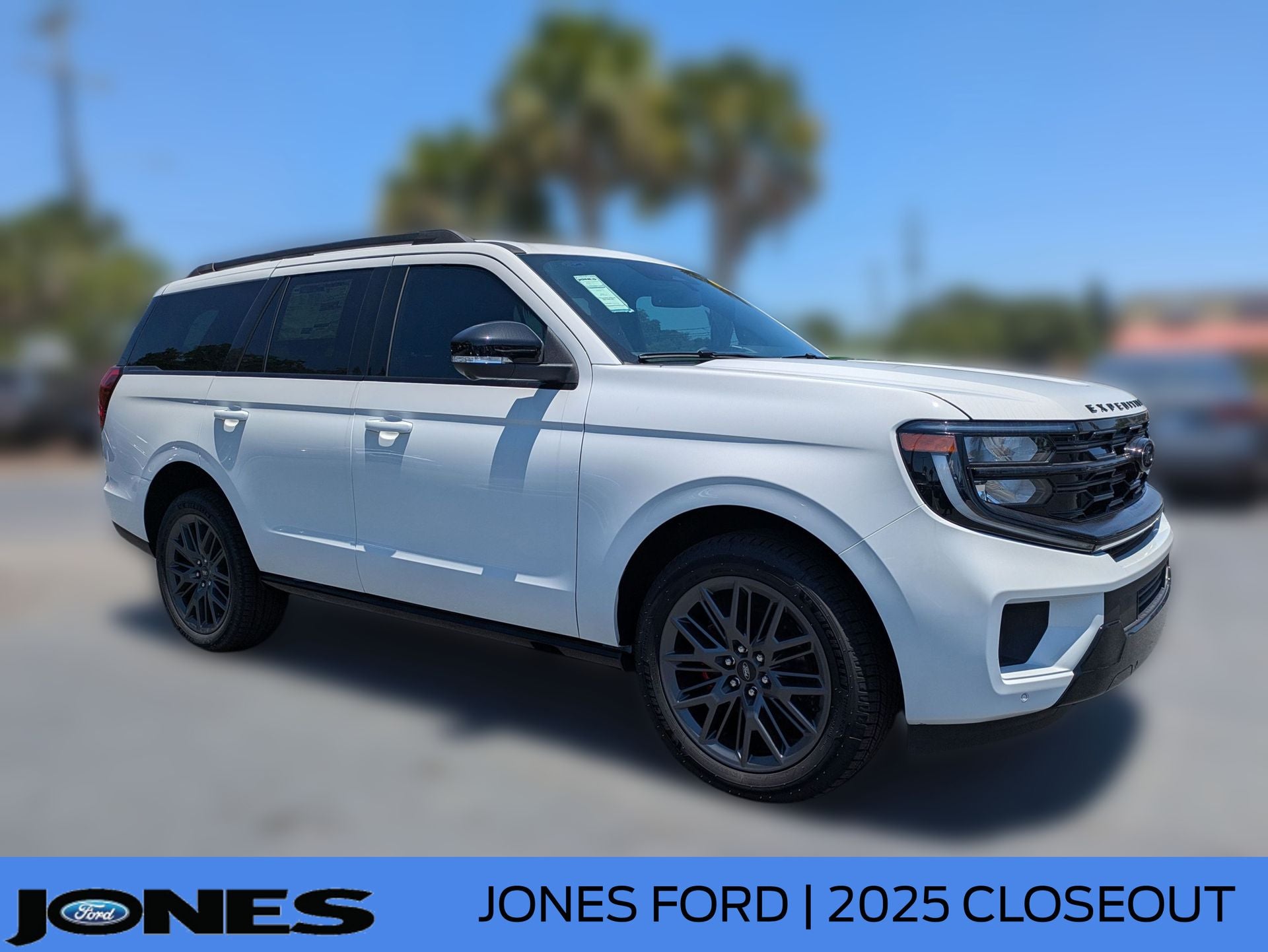 2025 Ford Expedition Platinum in Oxford White — front three-quarter view