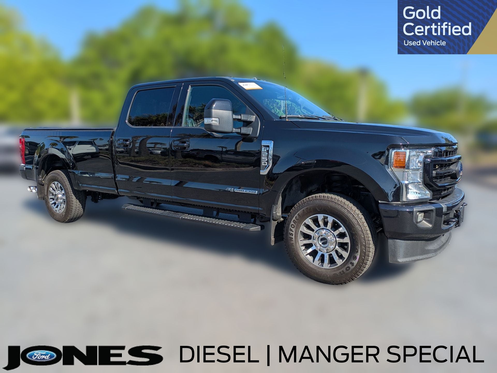 2022 Ford F-250SD Lariat in Black — front three-quarter view
